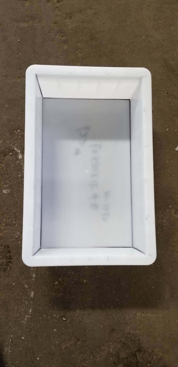 湖北路边石塑料模具-长沙塑料模具