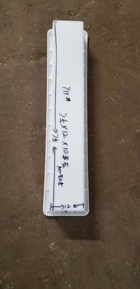 湖北路边石塑料模具-广西塑料模具