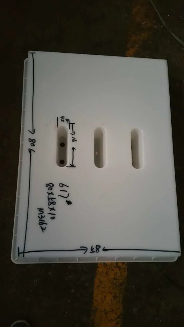 湖北80*58*10三条孔边沟盖板水泥混泥土塑料模具-湖南塑料模具